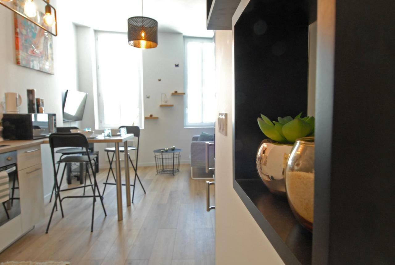 Appartement Neuf Hyper Centre _ Saint Ferreol Marseille Exteriör bild